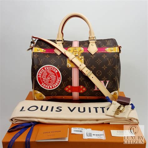 louis vuitton trunks and bags canvas tote fake|louis vuitton vertical trunk pochette.